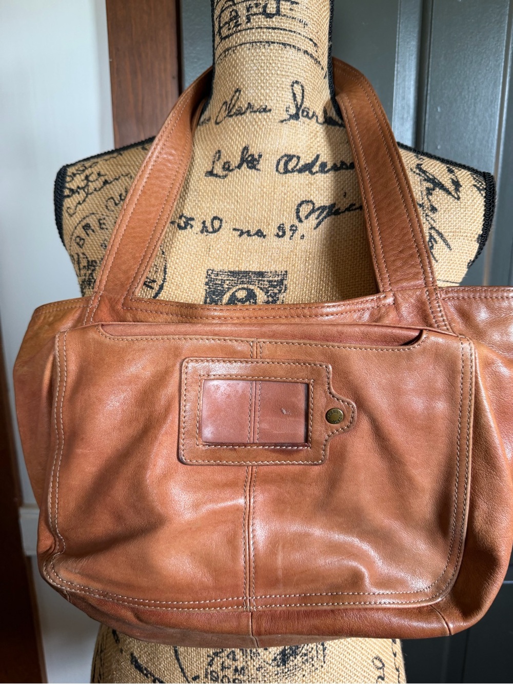 Fossil Chestnut Brown Leather Messenger Tote/Purse. Soft leather. Vintage Y2K - Picture 8 of 11